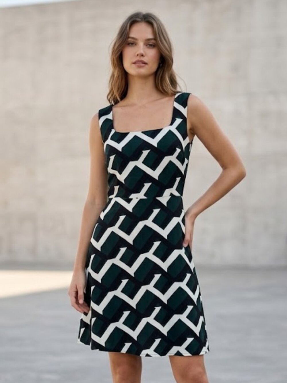 Lulus NWT Siz Small Geometric Midi Dress Black White Green Sleeveless NEW Modest